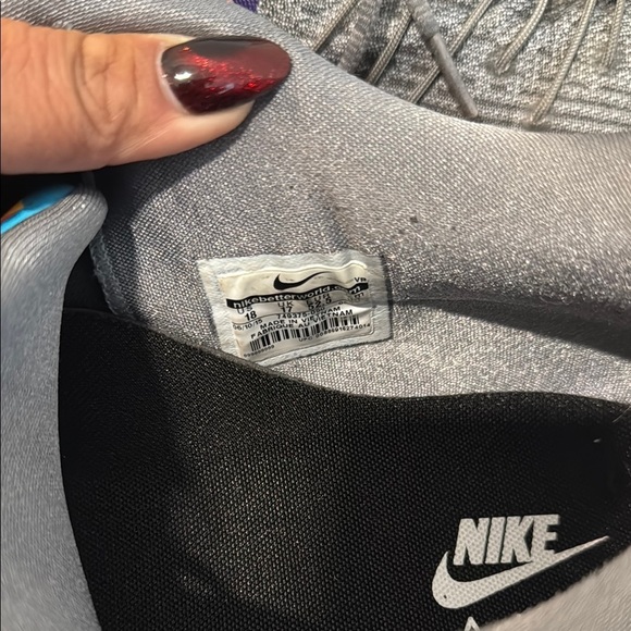 Nike Gray and Yellow Athletic Shoes with Mesh Upper main image 5